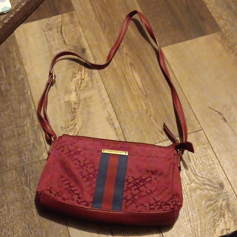 Tommy Hilfiger purse